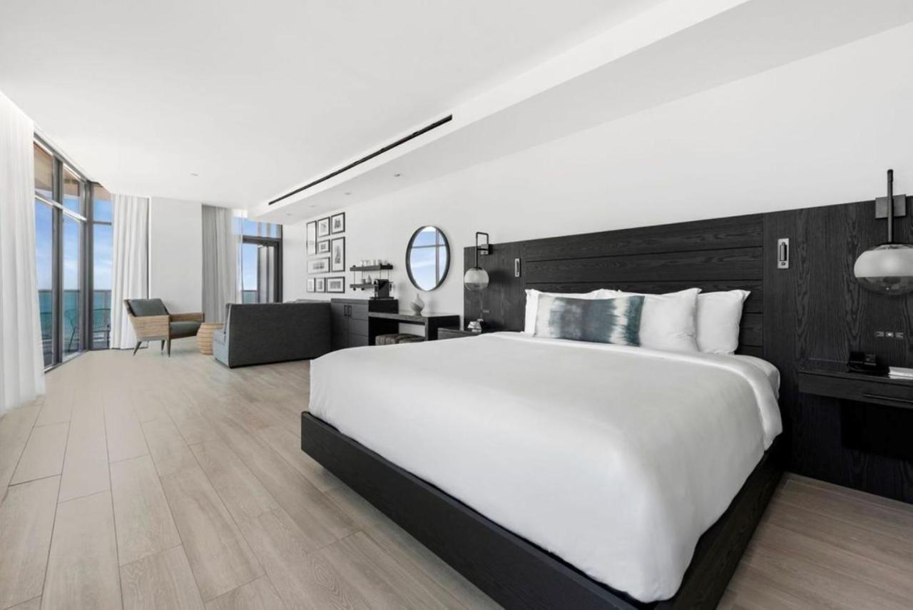 Deluxe Suite Sea View
