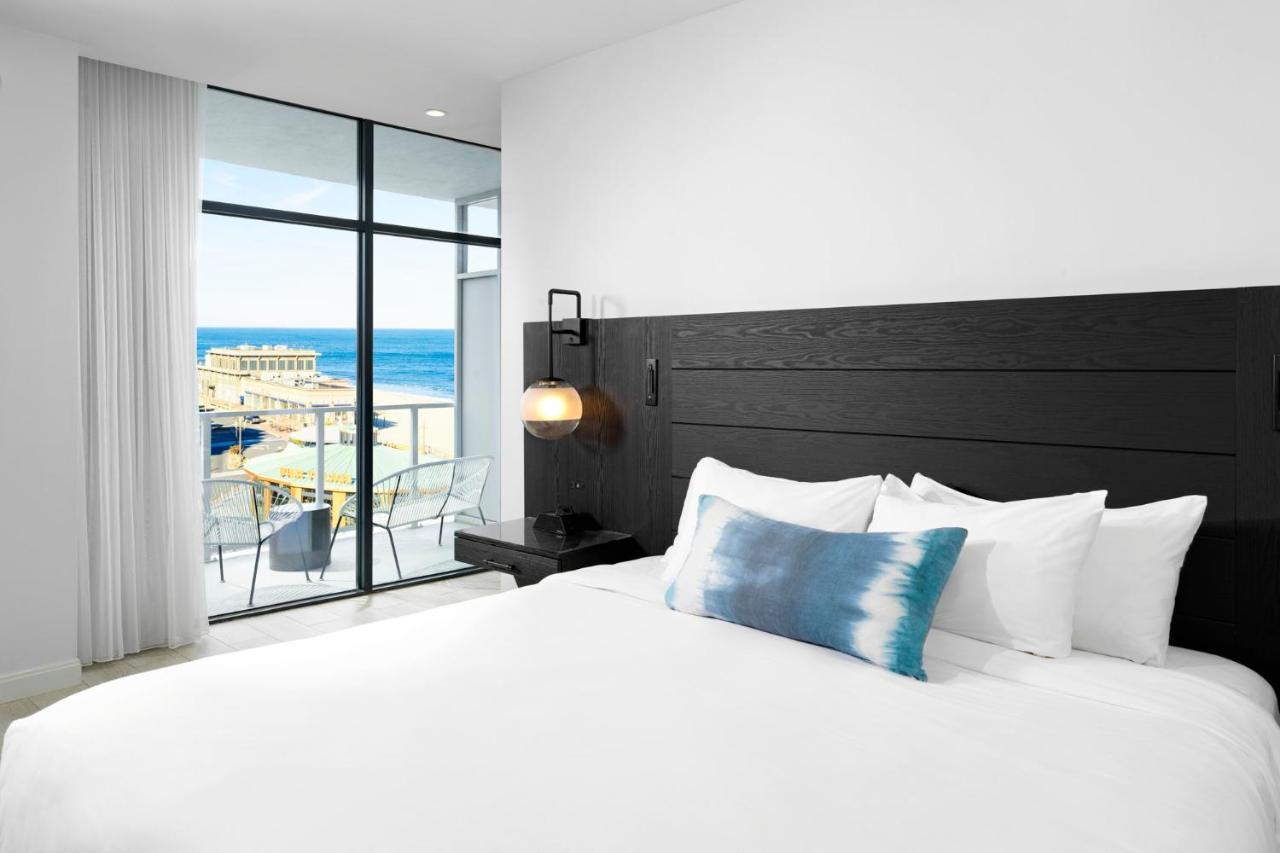 Deluxe Junior King Suite Terrace